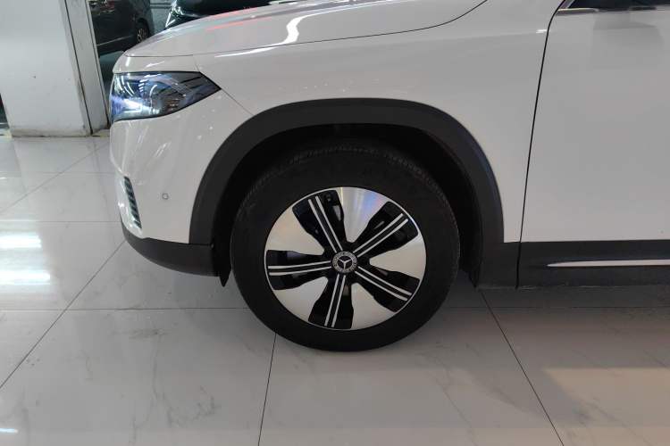 Used Mercedes-Benz EQB 2024 EQB 260 Exterior 7