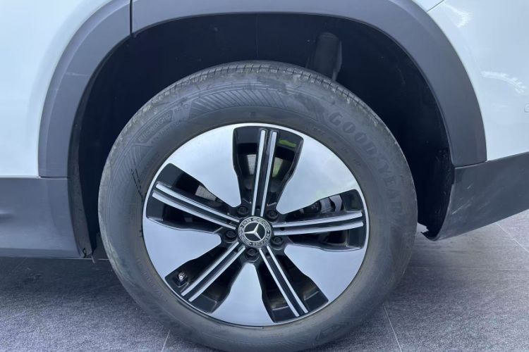 Used Mercedes-Benz EQB 2024 EQB 260 Exterior 8