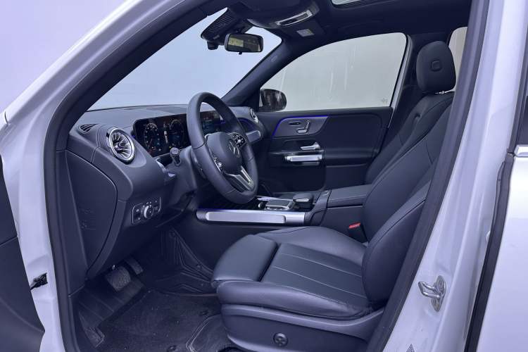 Used Mercedes-Benz EQB 2024 EQB 260 Interior 1