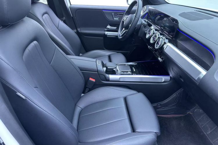 Used Mercedes-Benz EQB 2024 EQB 260 Interior 10