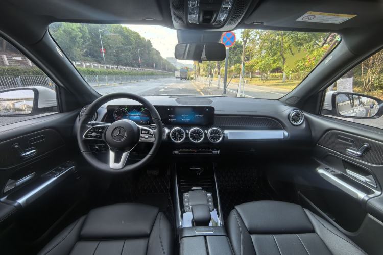 Used Mercedes-Benz EQB 2024 EQB 260 Interior 3