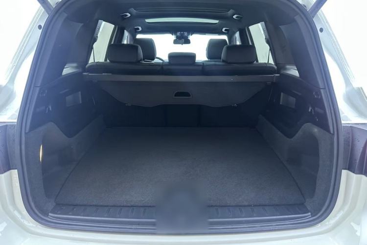 Used Mercedes-Benz EQB 2024 EQB 260 Interior 8