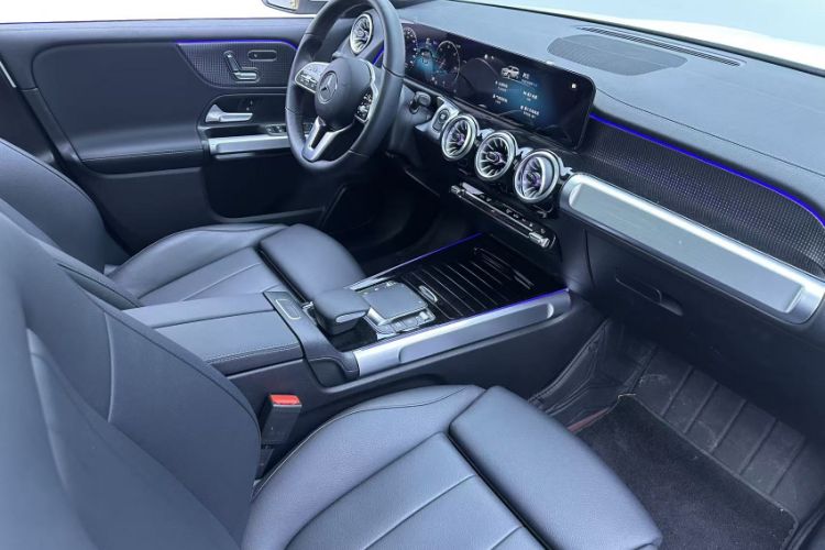 Used Mercedes-Benz EQB 2024 EQB 260 Interior 9