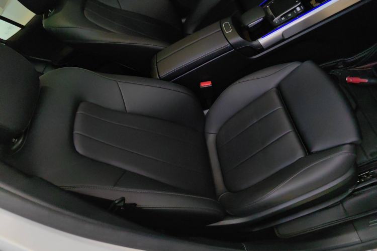 Used Mercedes-Benz EQB 2024 EQB 260 Right Front Seat