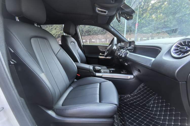 Used Mercedes-Benz EQB 2024 EQB 260 Right Front Seat