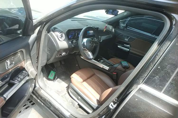Used Mercedes-Benz EQB 2025 EQB 260 Driver Seat