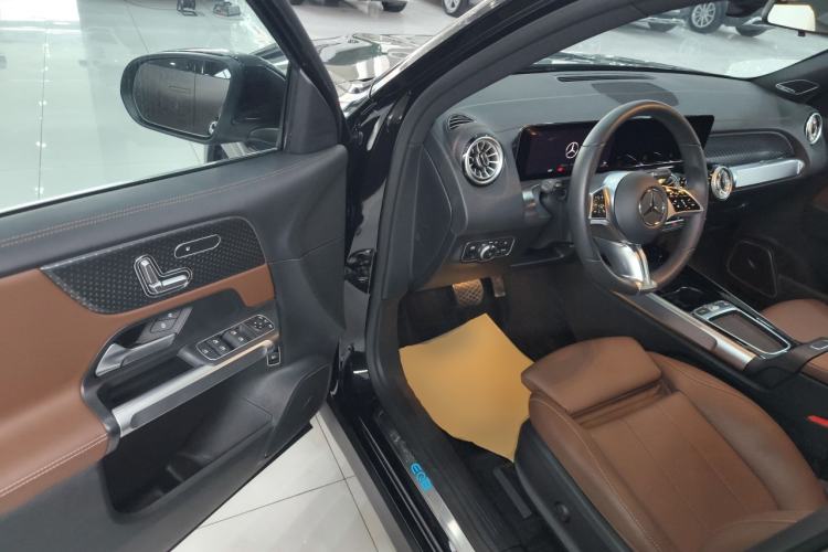 Used Mercedes-Benz EQB 2025 EQB 260 Driver Seat