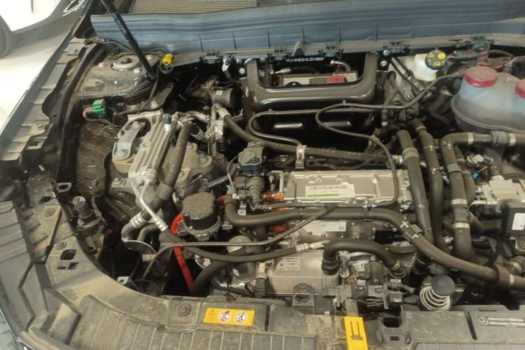 Used Mercedes-Benz EQB 2025 EQB 260 Engine Bay Right