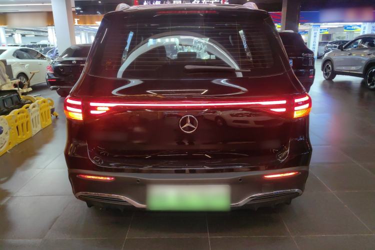 Used Mercedes-Benz EQB 2025 EQB 260 Exterior 4