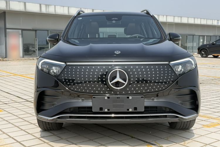 Used Mercedes-Benz EQB 2025 EQB 260 Exterior 6