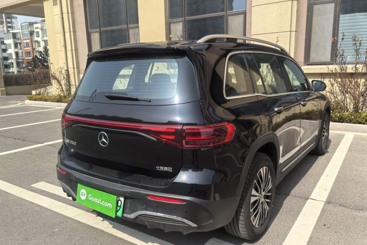 Used Mercedes-Benz EQB 2025 EQB 260 Exterior 7