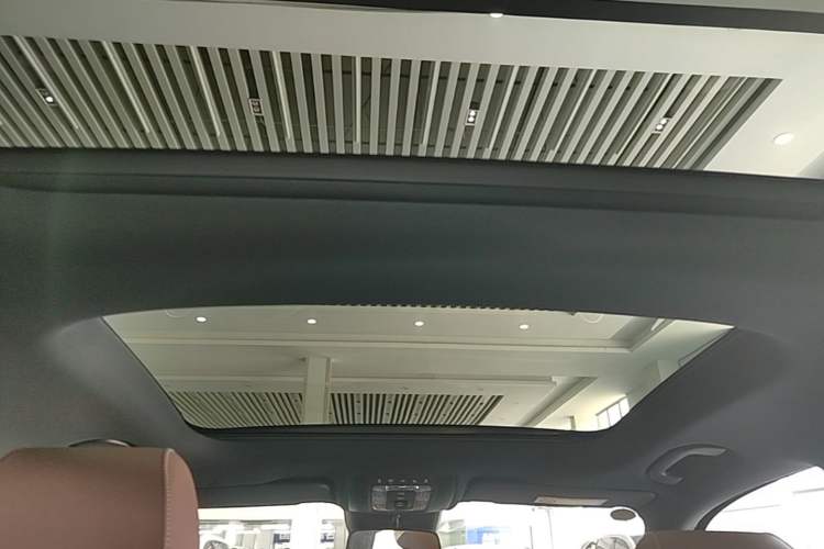 Used Mercedes-Benz EQB 2025 EQB 260 Headliner
