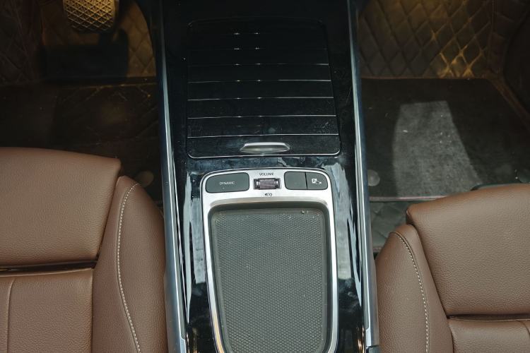 Used Mercedes-Benz EQB 2025 EQB 260 Interior 5