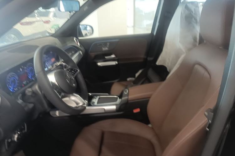 Used Mercedes-Benz EQB 2025 EQB 260 Left Front Seat