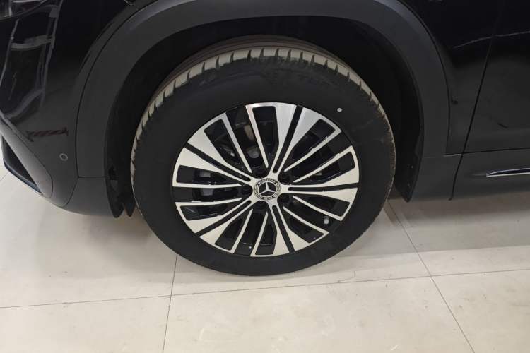 Used Mercedes-Benz EQB 2025 EQB 260 Left Front Wheel Hub