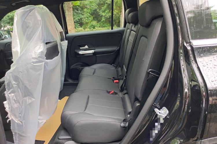 Used Mercedes-Benz EQB 2025 EQB 260 Left Rear Seat
