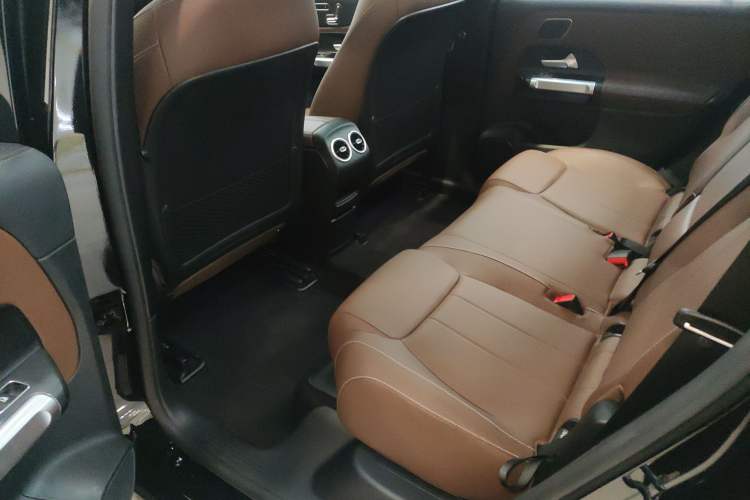 Used Mercedes-Benz EQB 2025 EQB 260 Left Rear Seat