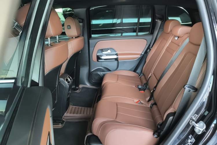 Used Mercedes-Benz EQB 2025 EQB 260 Left Rear Seat