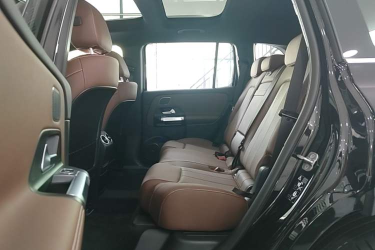 Used Mercedes-Benz EQB 2025 EQB 260 Left Rear Seat