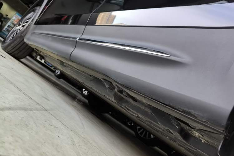 Used Mercedes-Benz EQB 2025 EQB 260 Left Side Sill