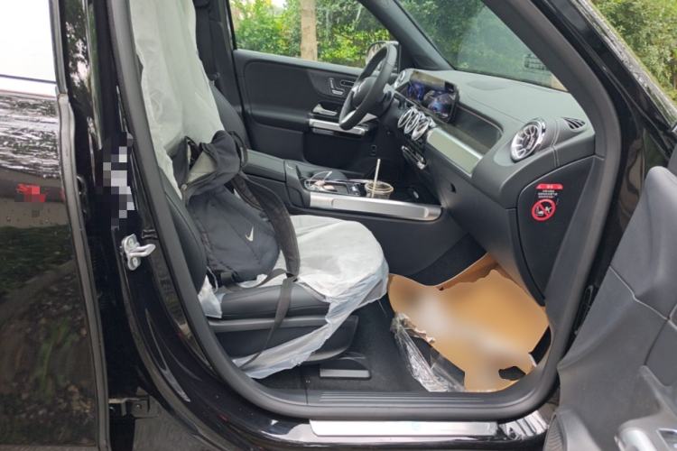 Used Mercedes-Benz EQB 2025 EQB 260 Right Front Seat