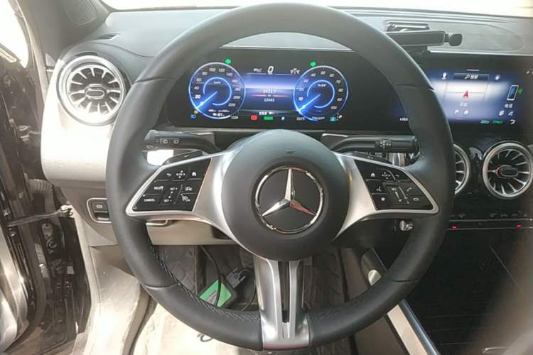 Used Mercedes-Benz EQB 2025 EQB 260 Steering Wheel