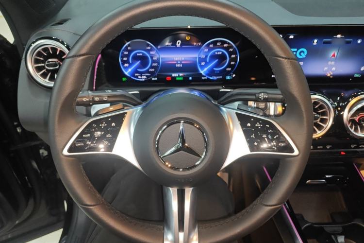 Used Mercedes-Benz EQB 2025 EQB 260 Steering Wheel