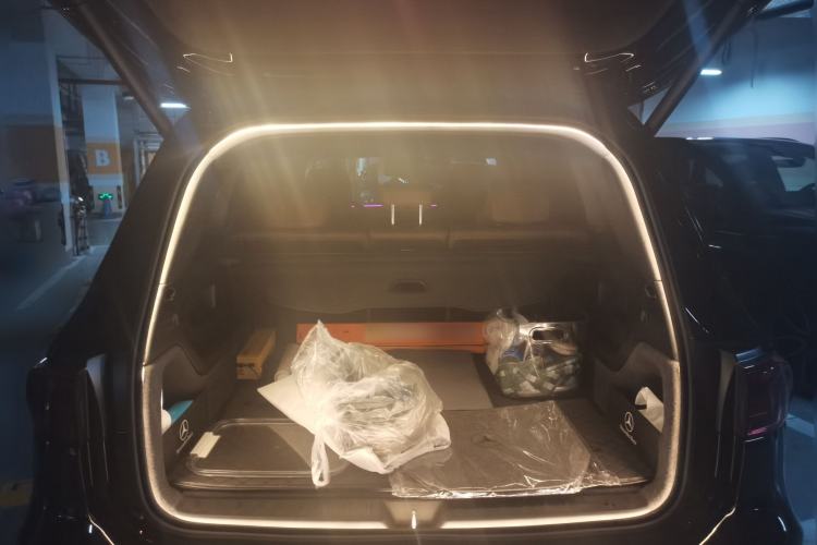 Used Mercedes-Benz EQB 2025 EQB 260 Trunk