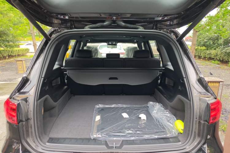 Used Mercedes-Benz EQB 2025 EQB 260 Trunk