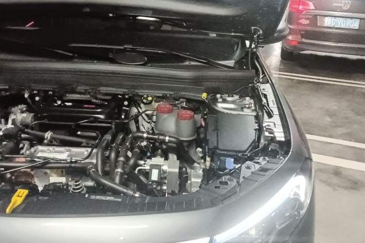 Used Mercedes-Benz EQB 2025 EQB 260 Engine Bay Left