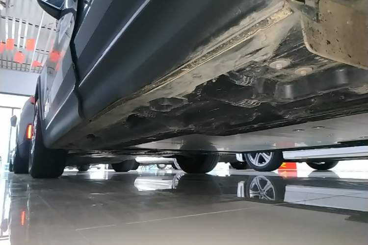 Used Mercedes-Benz EQB 2025 EQB 260 Left Side Sill
