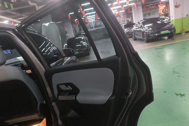 Used Mercedes-Benz EQB 2025 EQB 260 Right Rear Door Interior