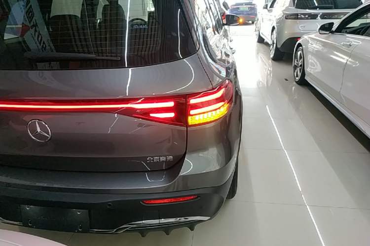 Used Mercedes-Benz EQB 2025 EQB 260 Right Rear Taillight