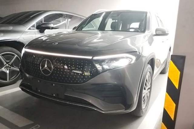 Używany Mercedes-Benz EQB 2025 EQB 260