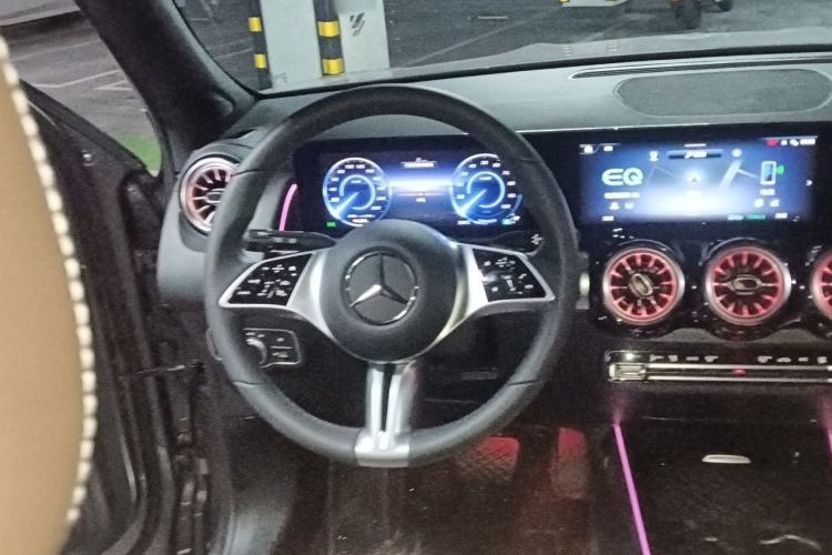 Used Mercedes-Benz EQB 2025 EQB 260 Steering Wheel