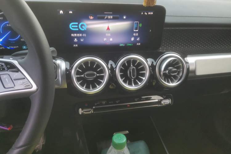 Used Mercedes-Benz EQB 2025 EQB 260 Audio And AC Panel
