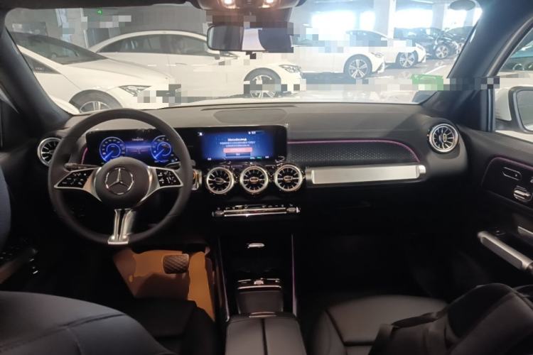 Used Mercedes-Benz EQB 2025 EQB 260 Center Console