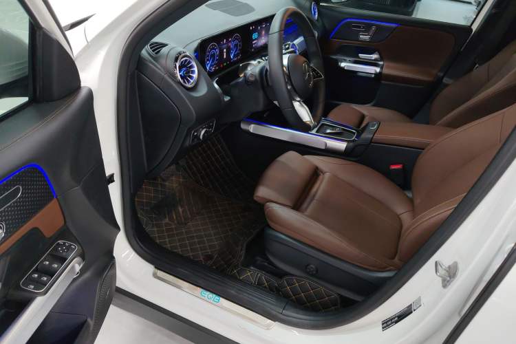 Used Mercedes-Benz EQB 2025 EQB 260 Driver Seat
