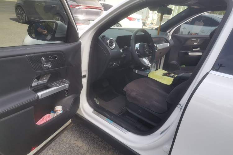 Used Mercedes-Benz EQB 2025 EQB 260 Driver Seat
