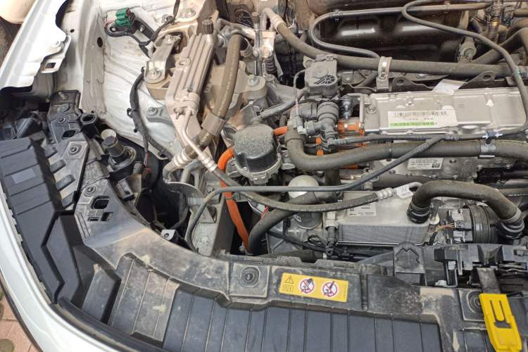 Used Mercedes-Benz EQB 2025 EQB 260 Engine Bay Right