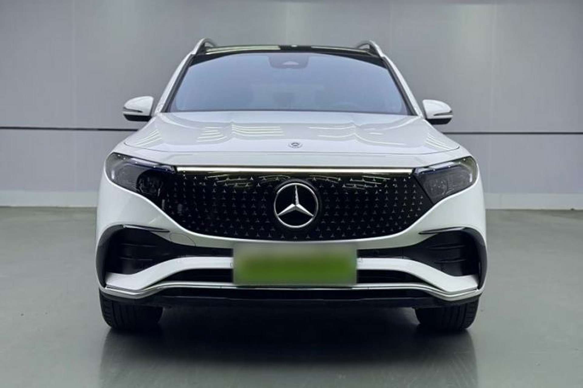 Used Mercedes-Benz EQB 2025 EQB 260 Exterior 1