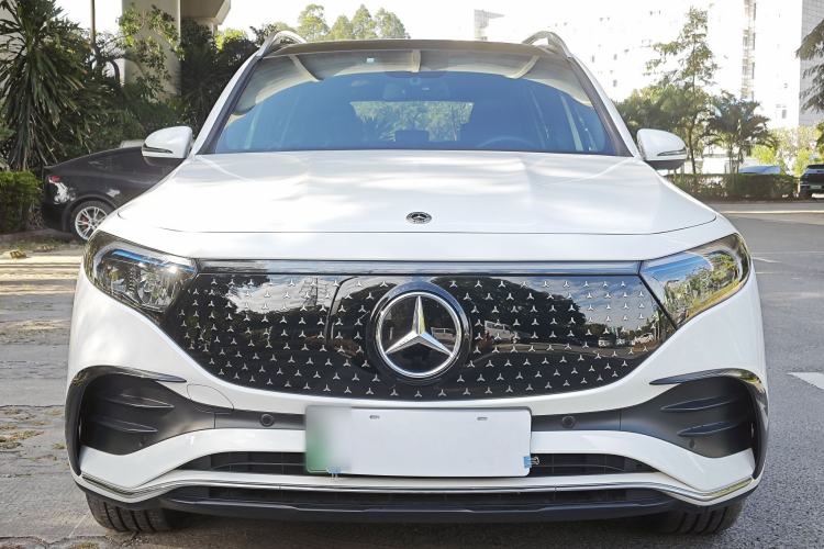 Used Mercedes-Benz EQB 2025 EQB 260 Exterior 1