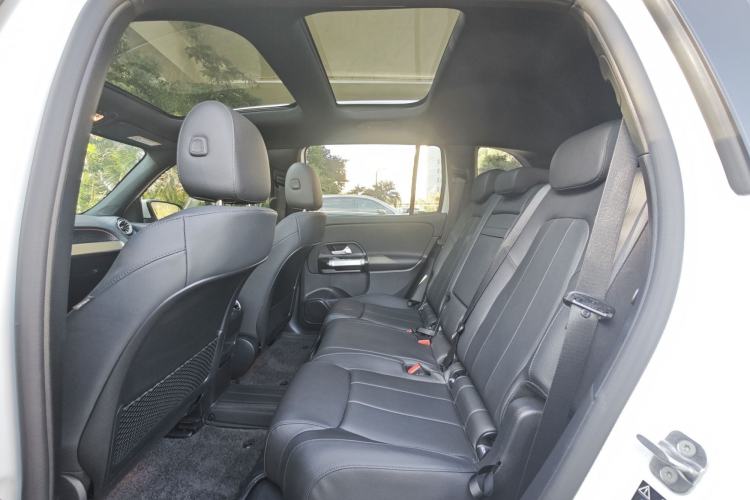 Used Mercedes-Benz EQB 2025 EQB 260 Interior 3