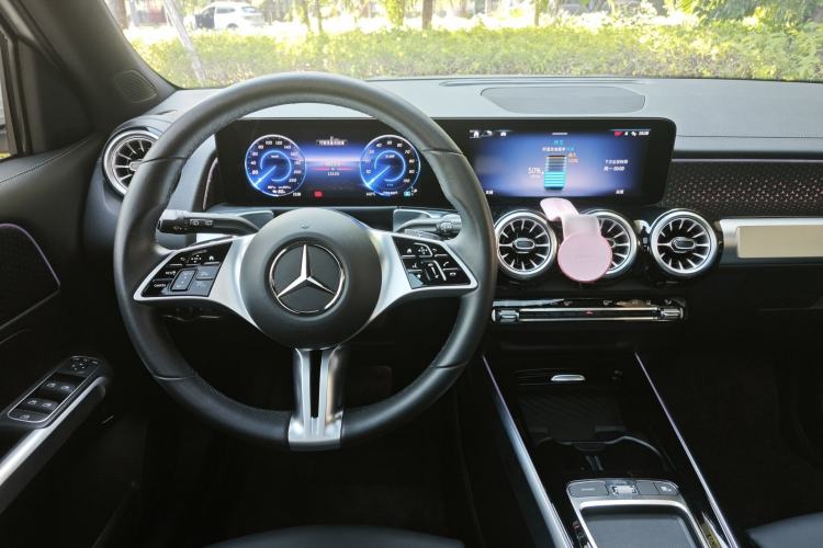 Used Mercedes-Benz EQB 2025 EQB 260 Interior 7