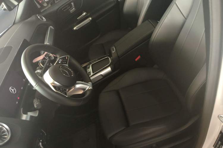 Used Mercedes-Benz EQB 2025 EQB 260 Left Front Seat
