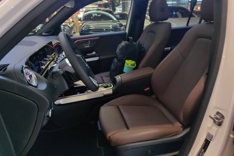 Used Mercedes-Benz EQB 2025 EQB 260 Left Front Seat