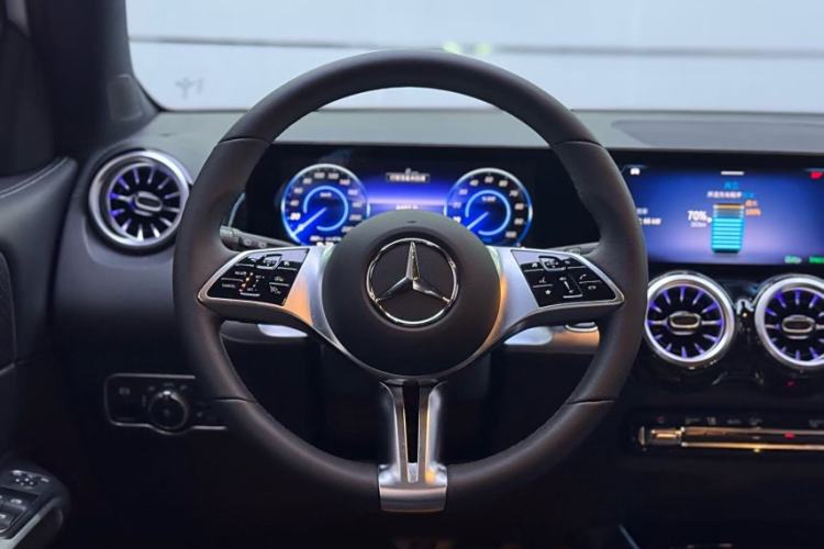 Used Mercedes-Benz EQB 2025 EQB 260 Steering Wheel