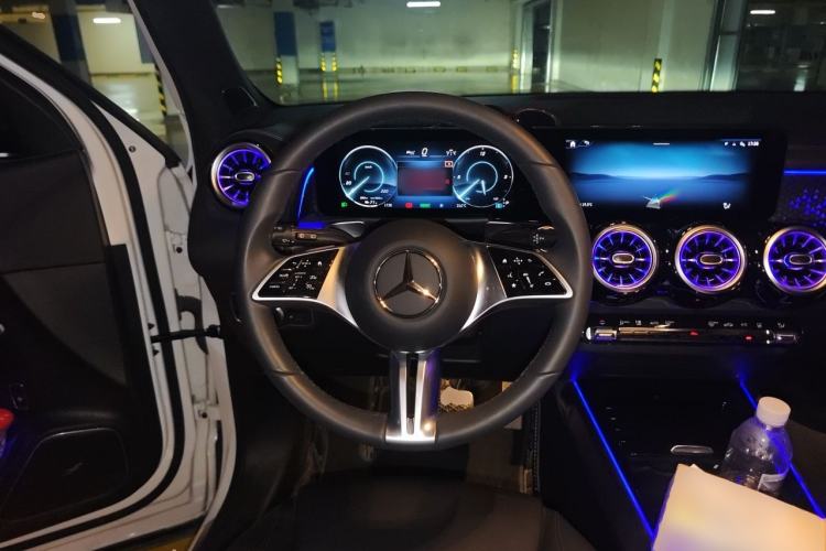 Used Mercedes-Benz EQB 2025 EQB 260 Steering Wheel