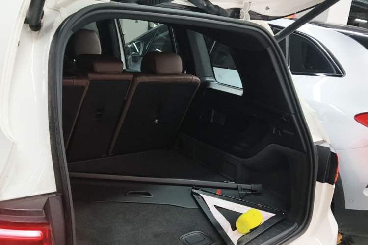 Used Mercedes-Benz EQB 2025 EQB 260 Trunk