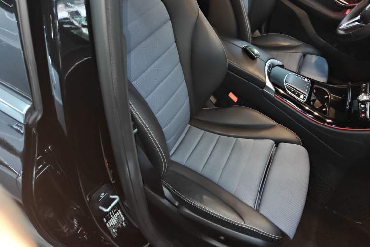 Used Mercedes-Benz EQC 2020 EQC 350 4MATIC Right Front Seat